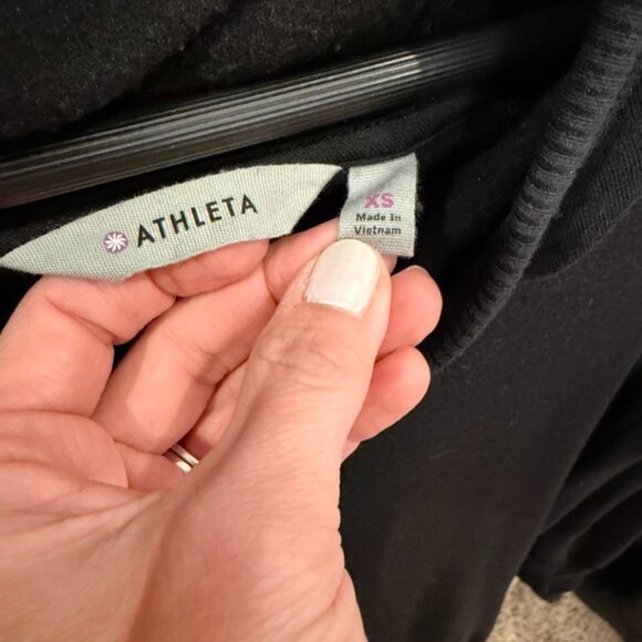 Athleta black hoodie dress with pockets - XS - Picture 3 of 3